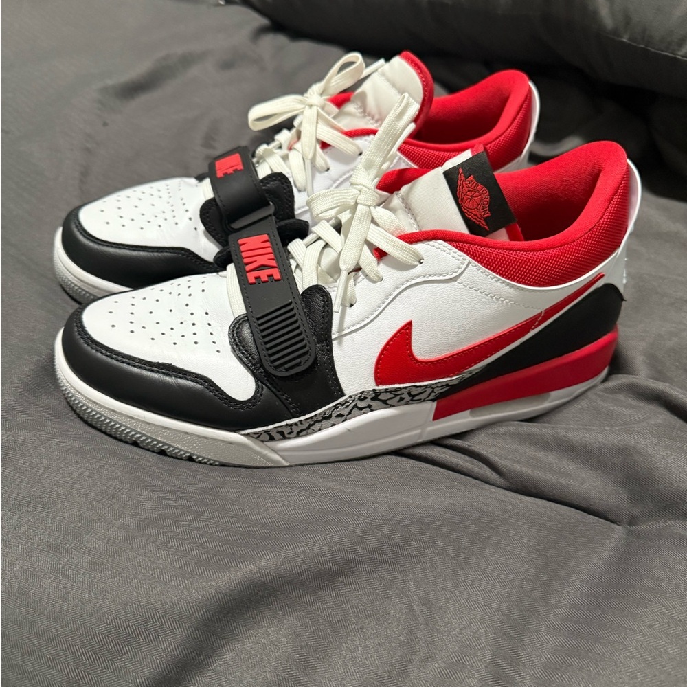 Nike Air Jordans Black, Red, and White Sneakers size 10 men’s